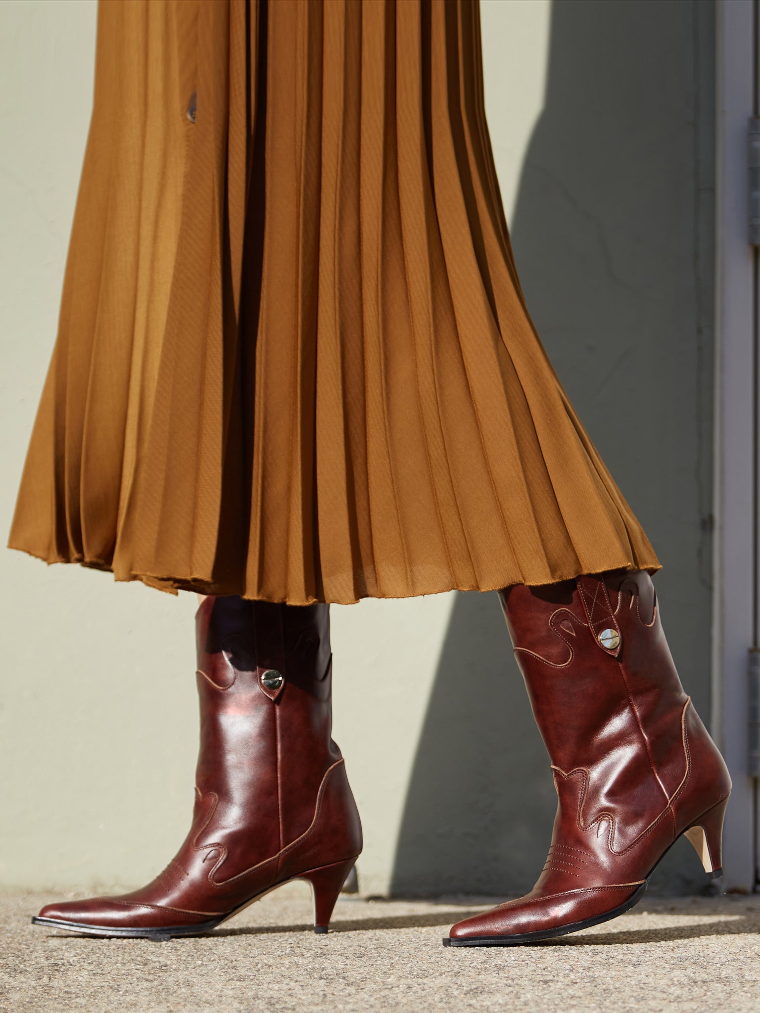 Rennes Cowboy Boots-Brown