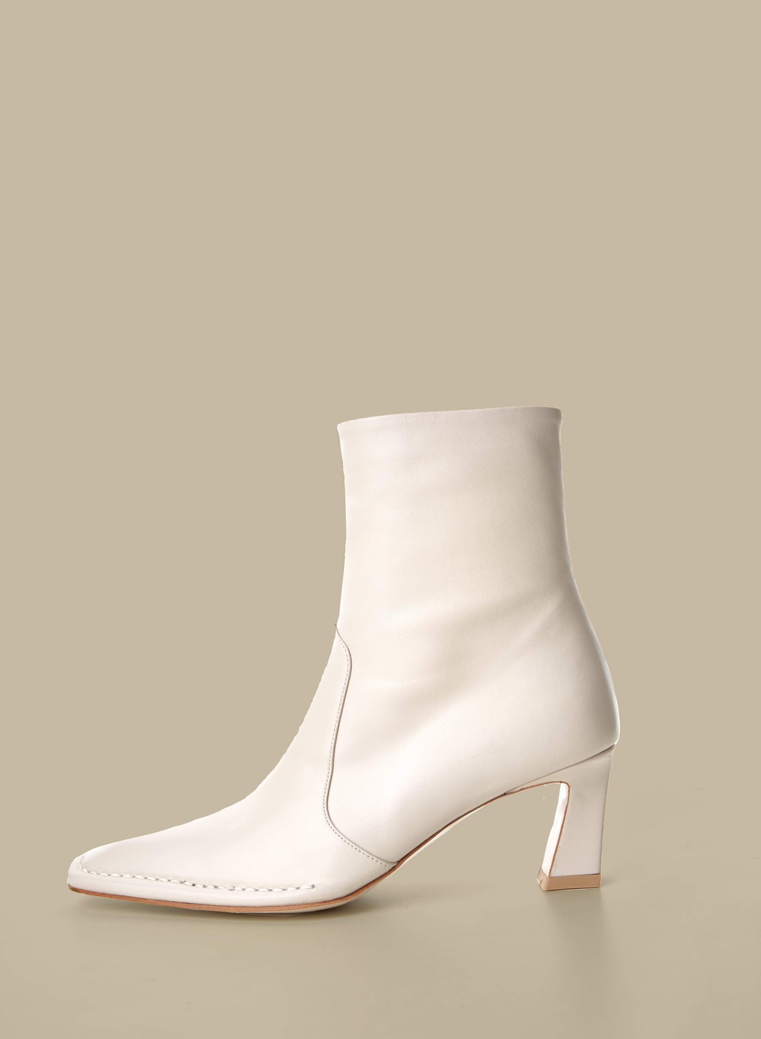 Calais Ankle Boots-Off-White - Je la connais