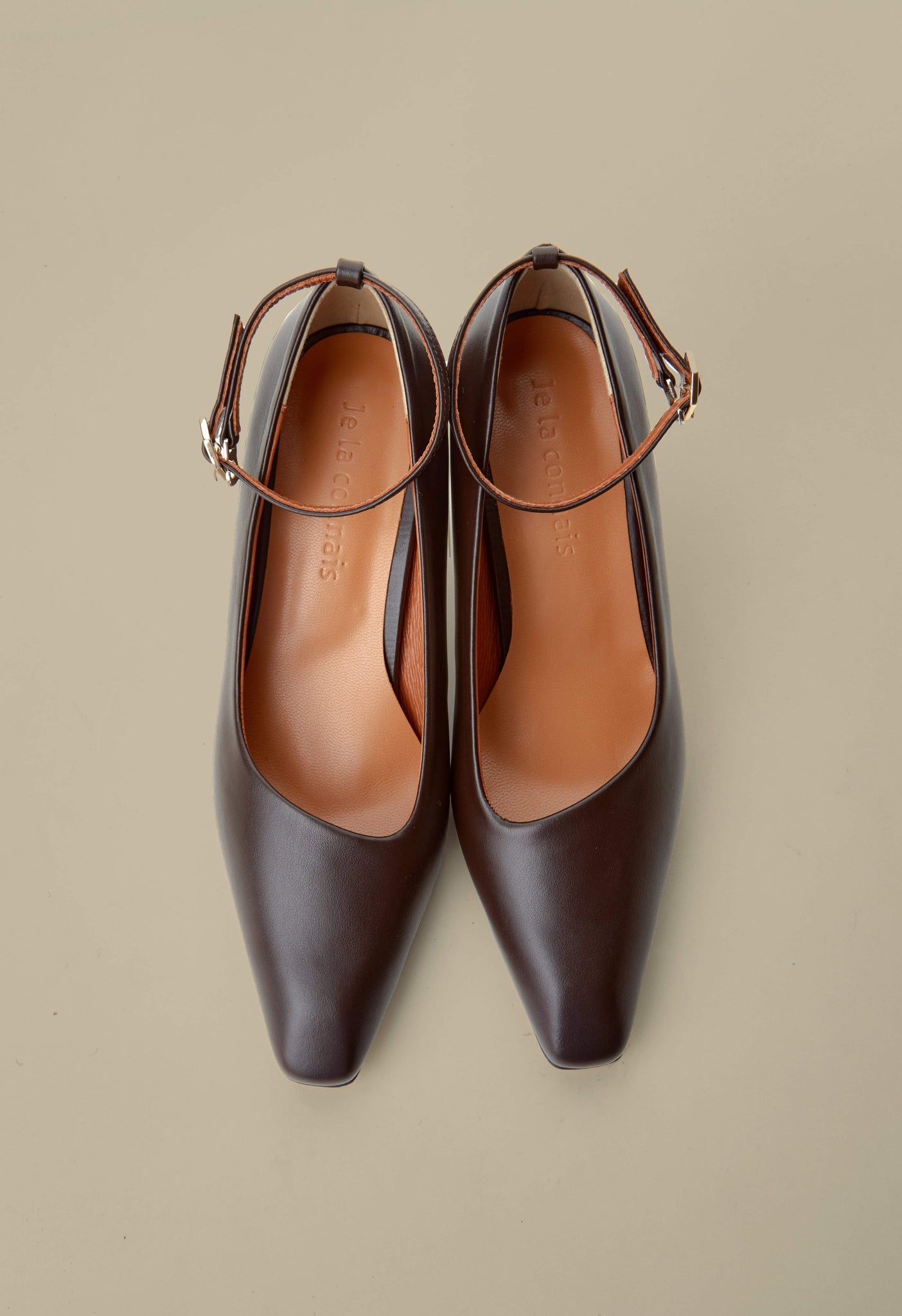 Canne Shoes-Cholate - Je la connais